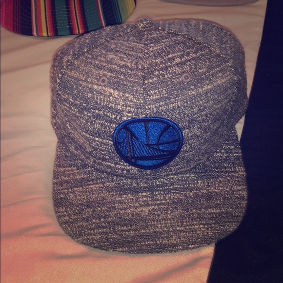 GSW SnapBack - Picture 1 of 3